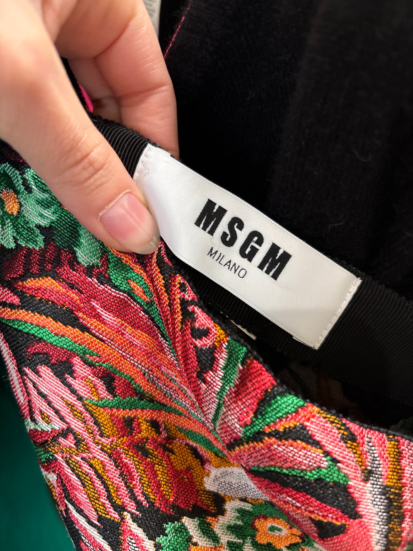 Fustă de brand luxury MSGM din brocart in culori tari de la zi la seară