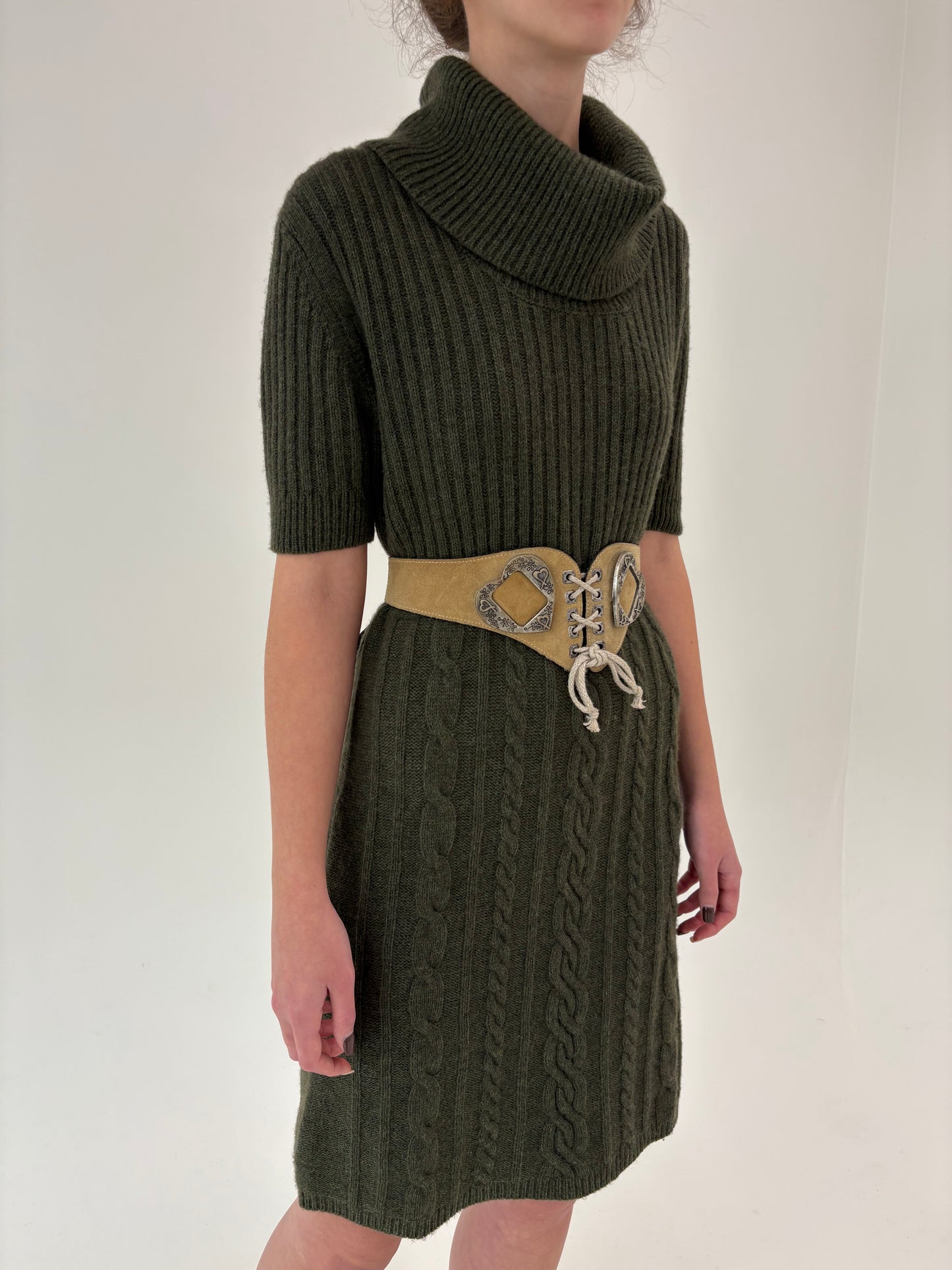 Rochie din jerse gros de lana extrafina ribbed forest green cu guler sal