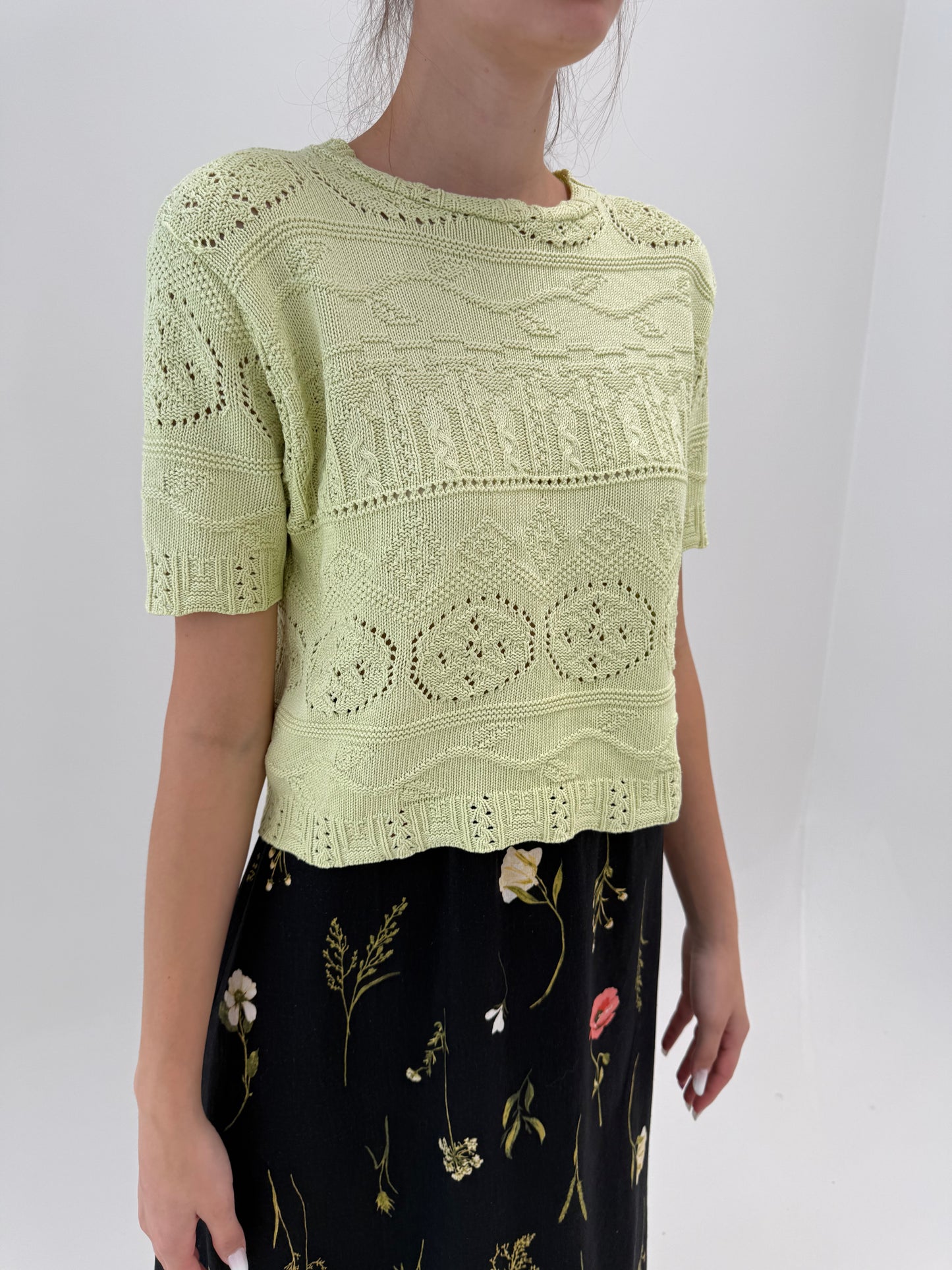 Top vintage din macrame de bumbac verde crud pudrat