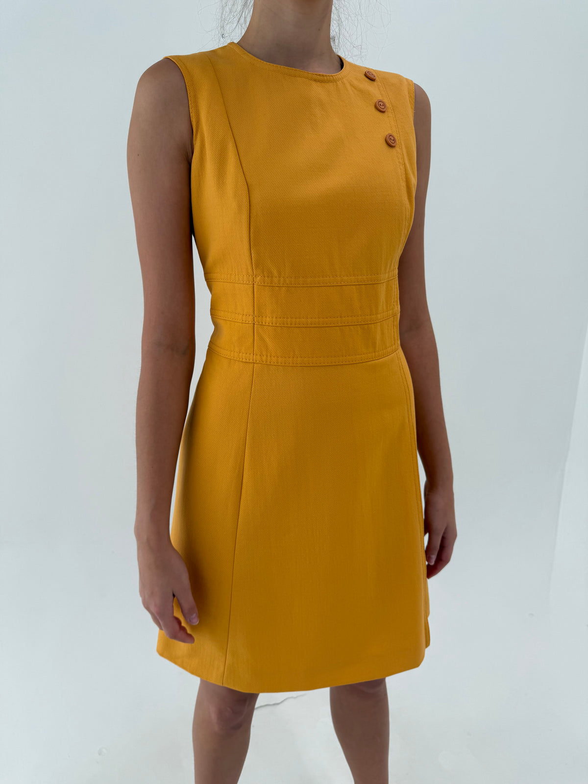 Rochie old vintage anii 60 din lana extrafina texturata light orange