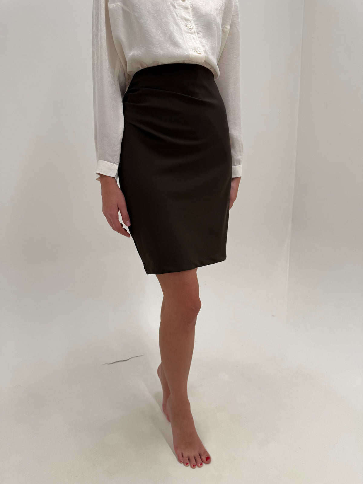 Fustă Max Mara creion dark brown creion cu talie drapata asimetric din lana confort