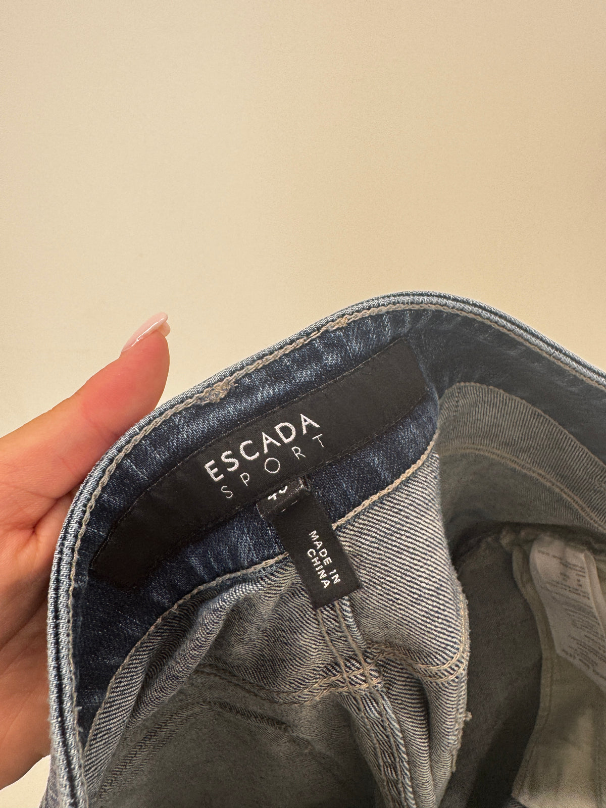 Jeans Escada petite ultra confort modelator classic wash