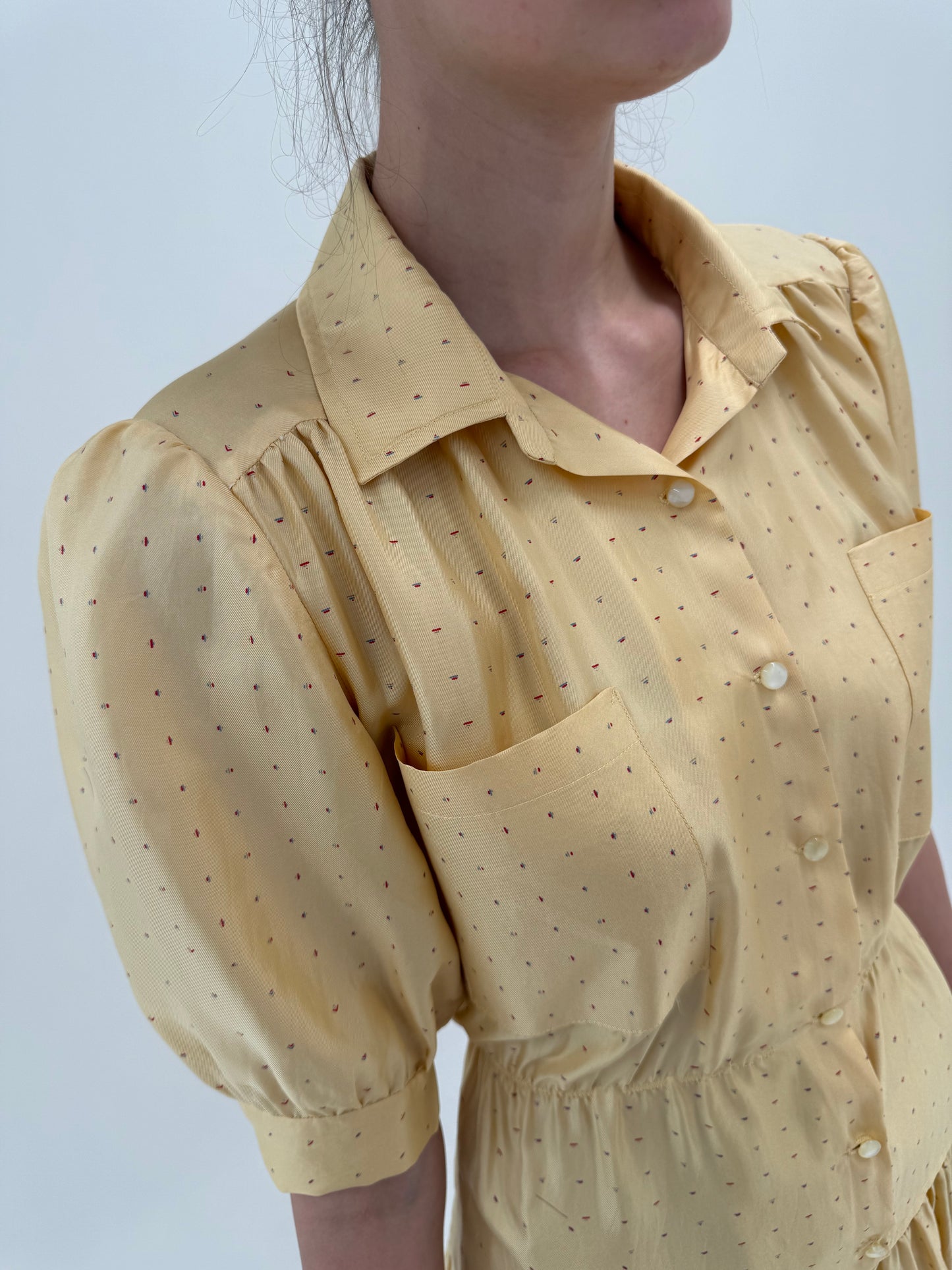 Rochie vintage cu buline din mătase naturală cu talie ultra înaltă elastică