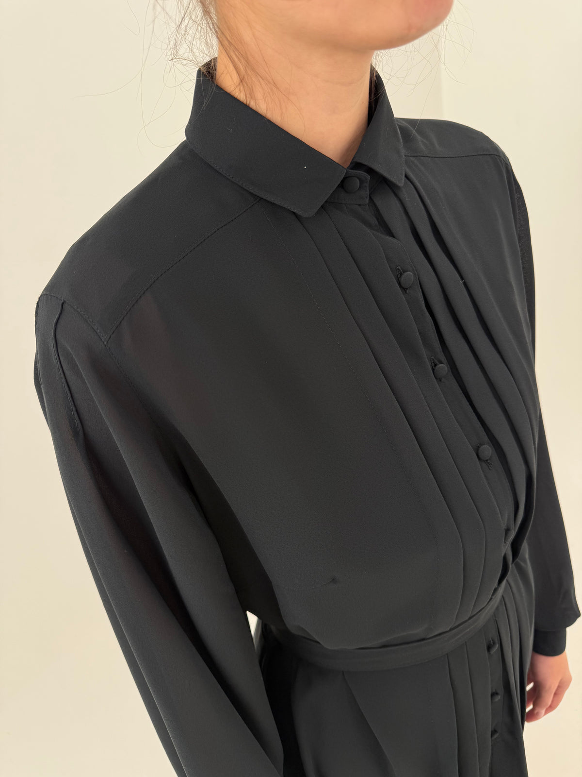 LBD vintage atemporal de la zi la seară cu pliseuri decorative și talie reglabilă