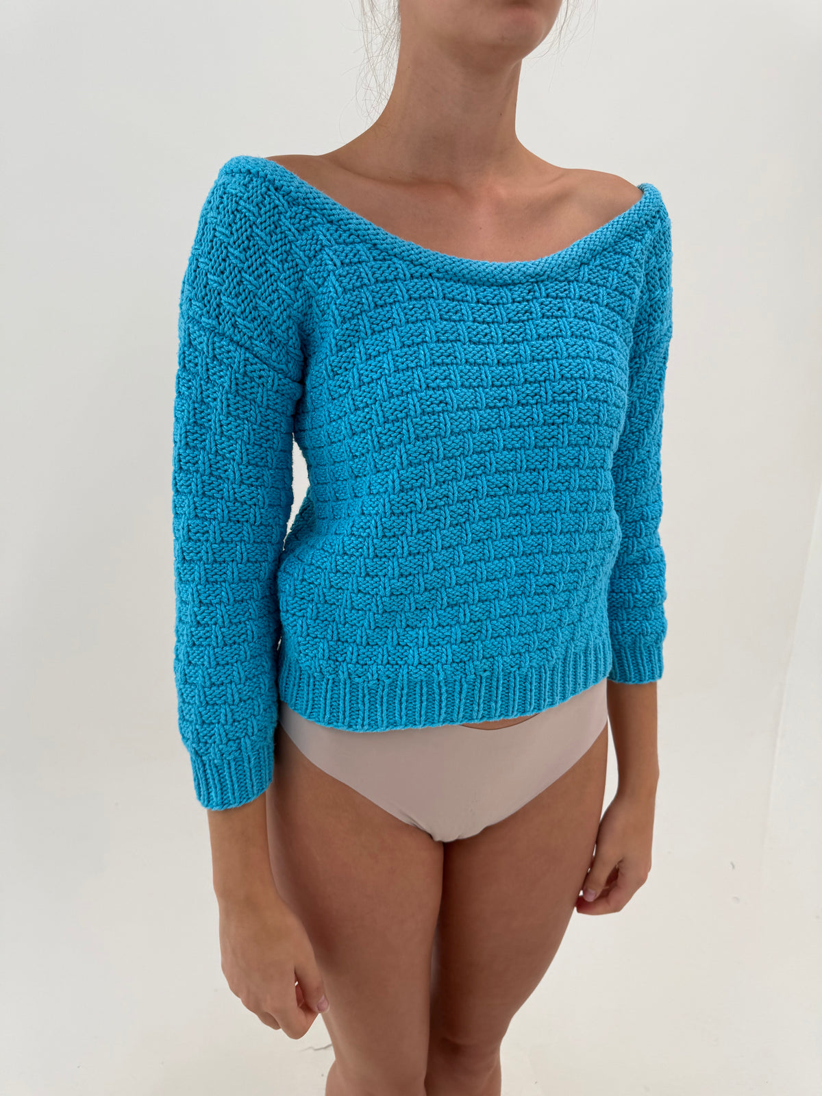 Pulover vintage cu decolteu bărcuță aqua blue din bumbac gros excepțional
