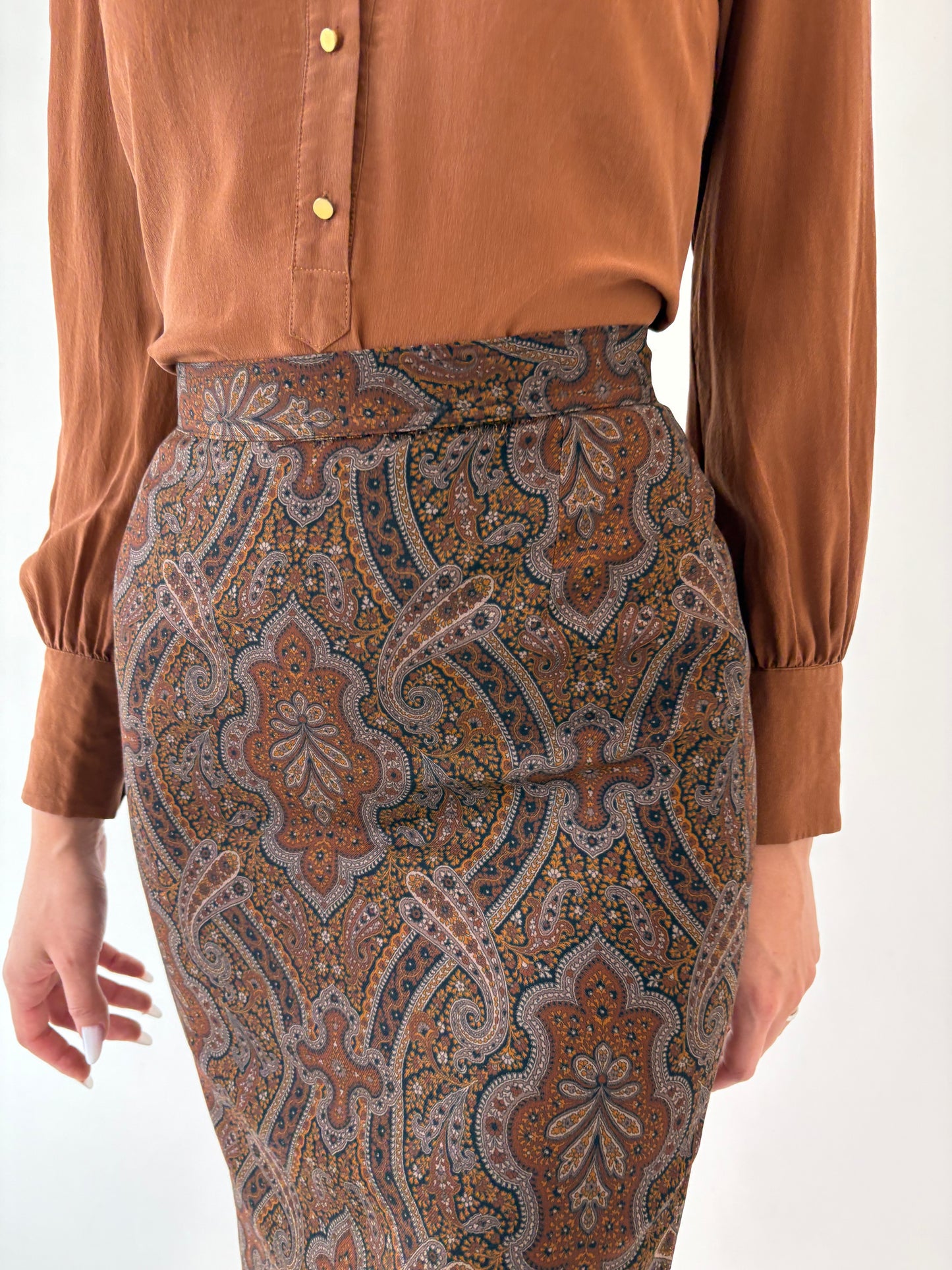 Fustă vintage din lanita extrafina conică cu talie înaltă și print paisley