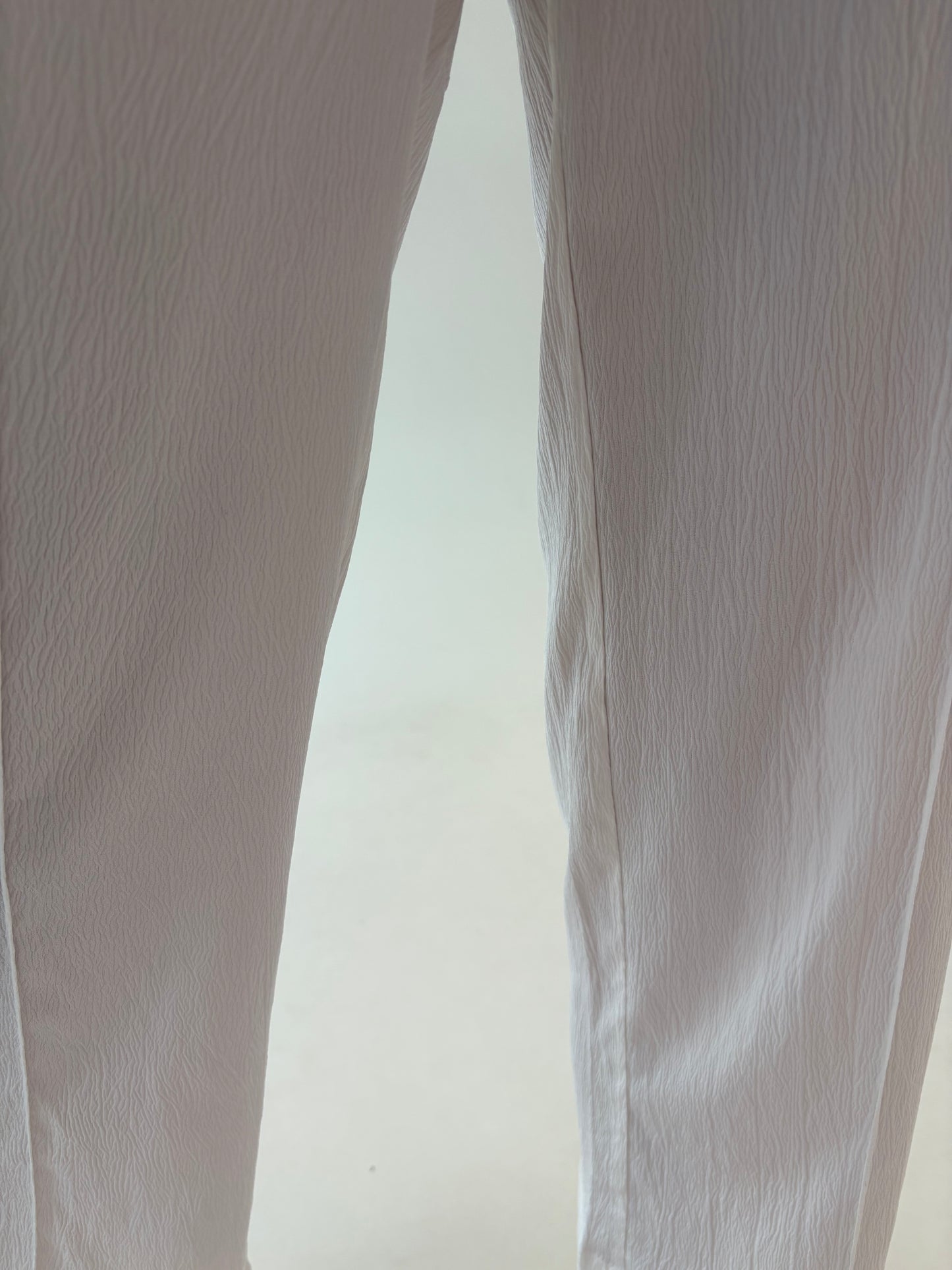 Pantaloni cu talie ultra ultra înaltă dublați din material ușor texturat