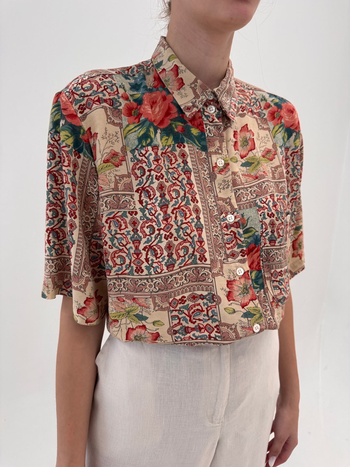 Cămașa camel din canvas de mătase naturală cu print burgundy superb
