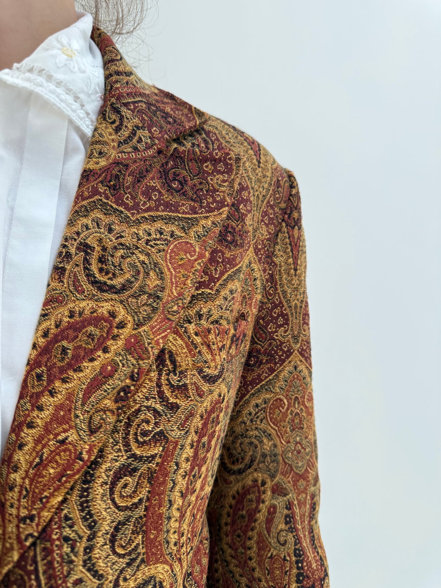 Sacou cambrat italian din brocart excepțional de lana cu print paisley