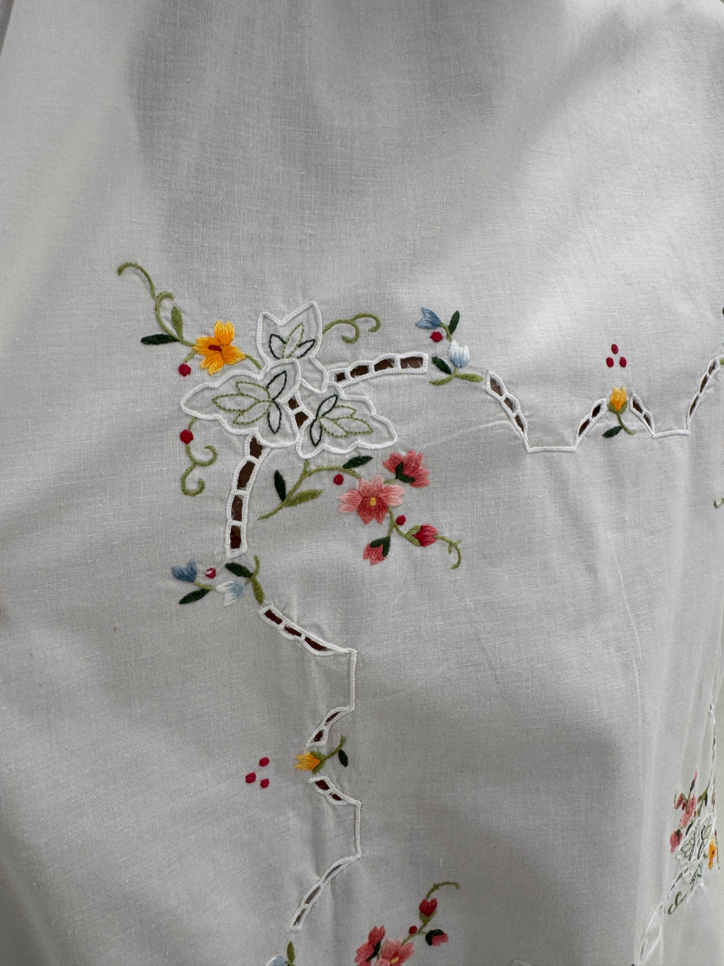 Set bijuterie din pânză excepțională de in cu broderie manuală extrem de elaborată colorată
