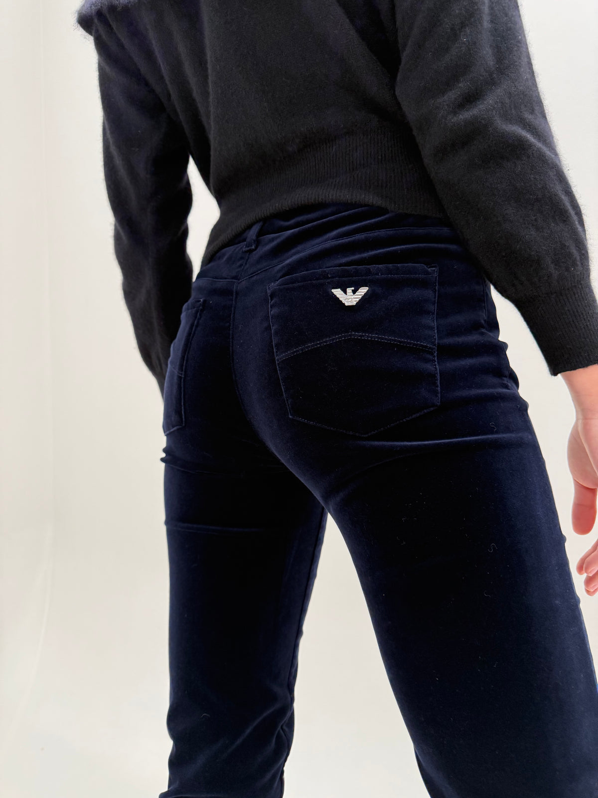 Pantaloni Armani petite albastru cerneală cu catifea de bumbac ultra confort