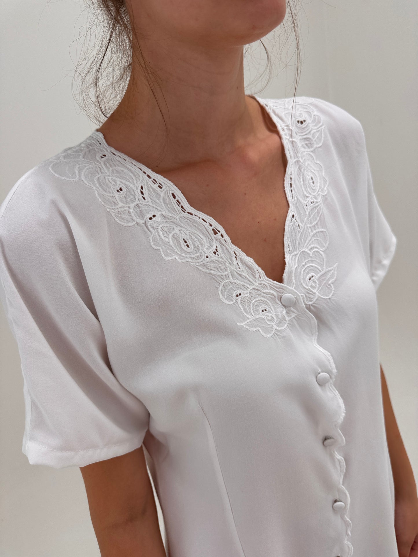 Cămașa ultra vaporoasă cambrata cu broderie anglaise