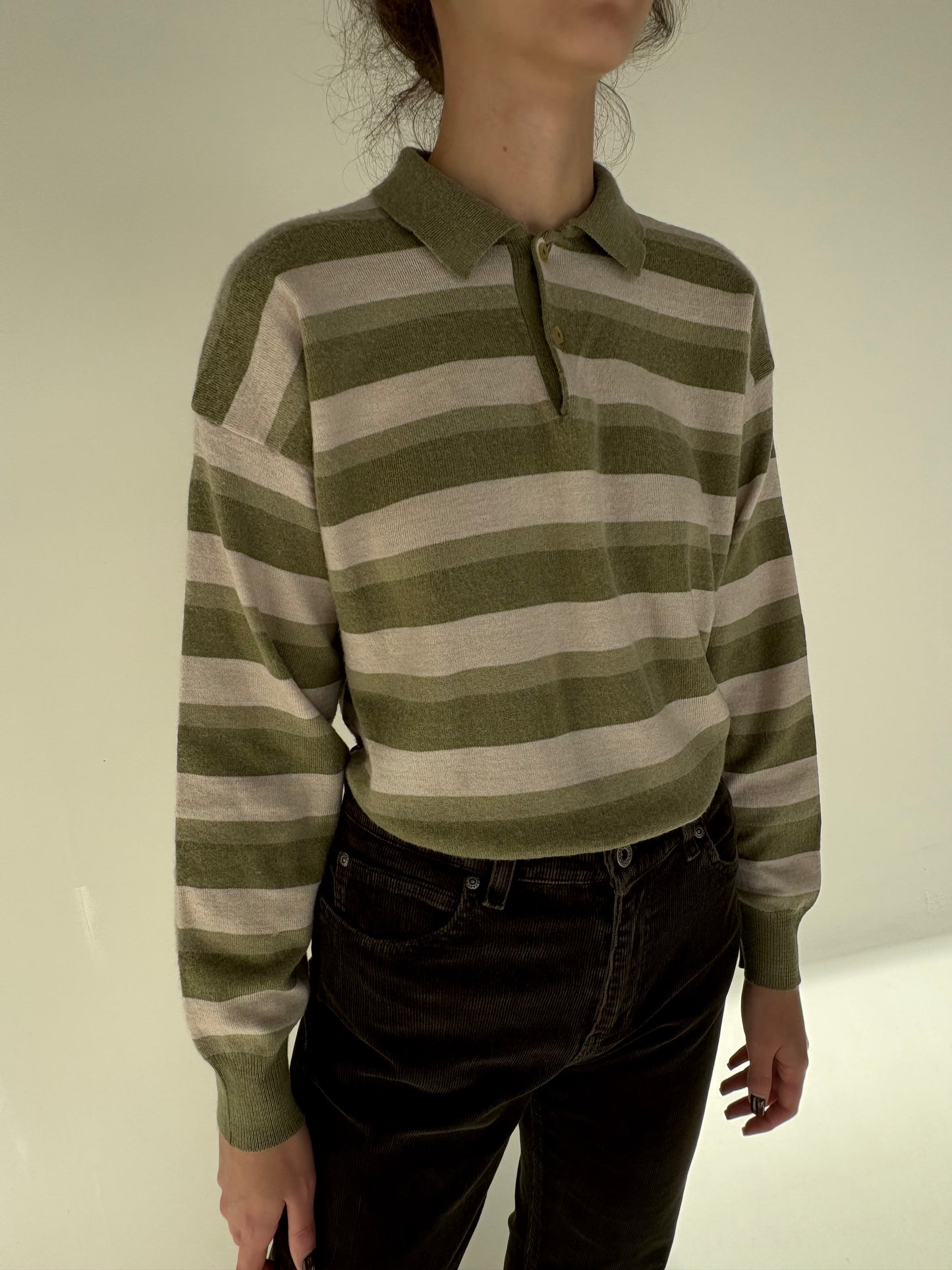 Pulover vintage polo din lana extrafina de gramaj mare și manșete îngustate