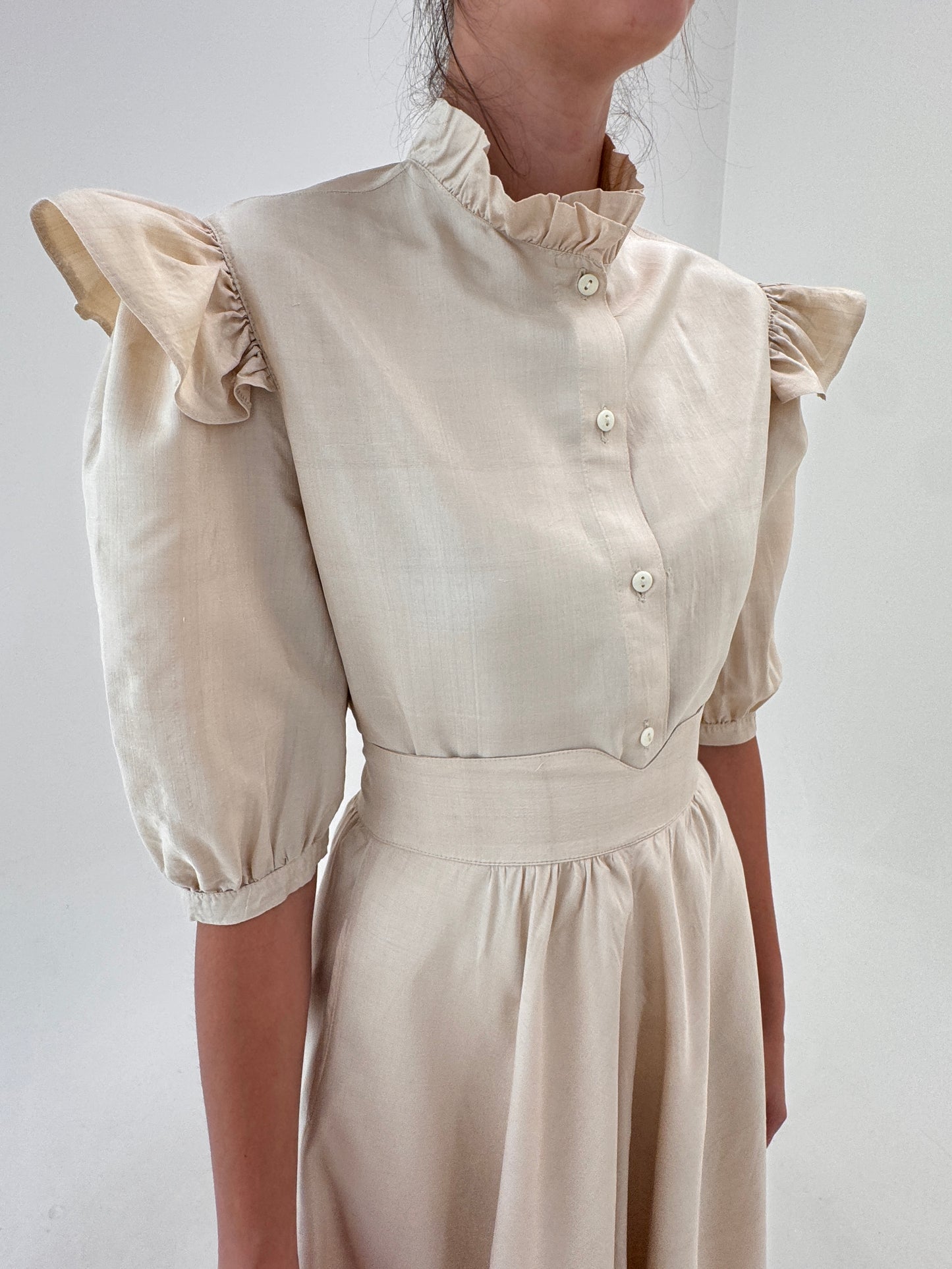 Set vintage light nude din pânză de mătase naturală de la zi la seară