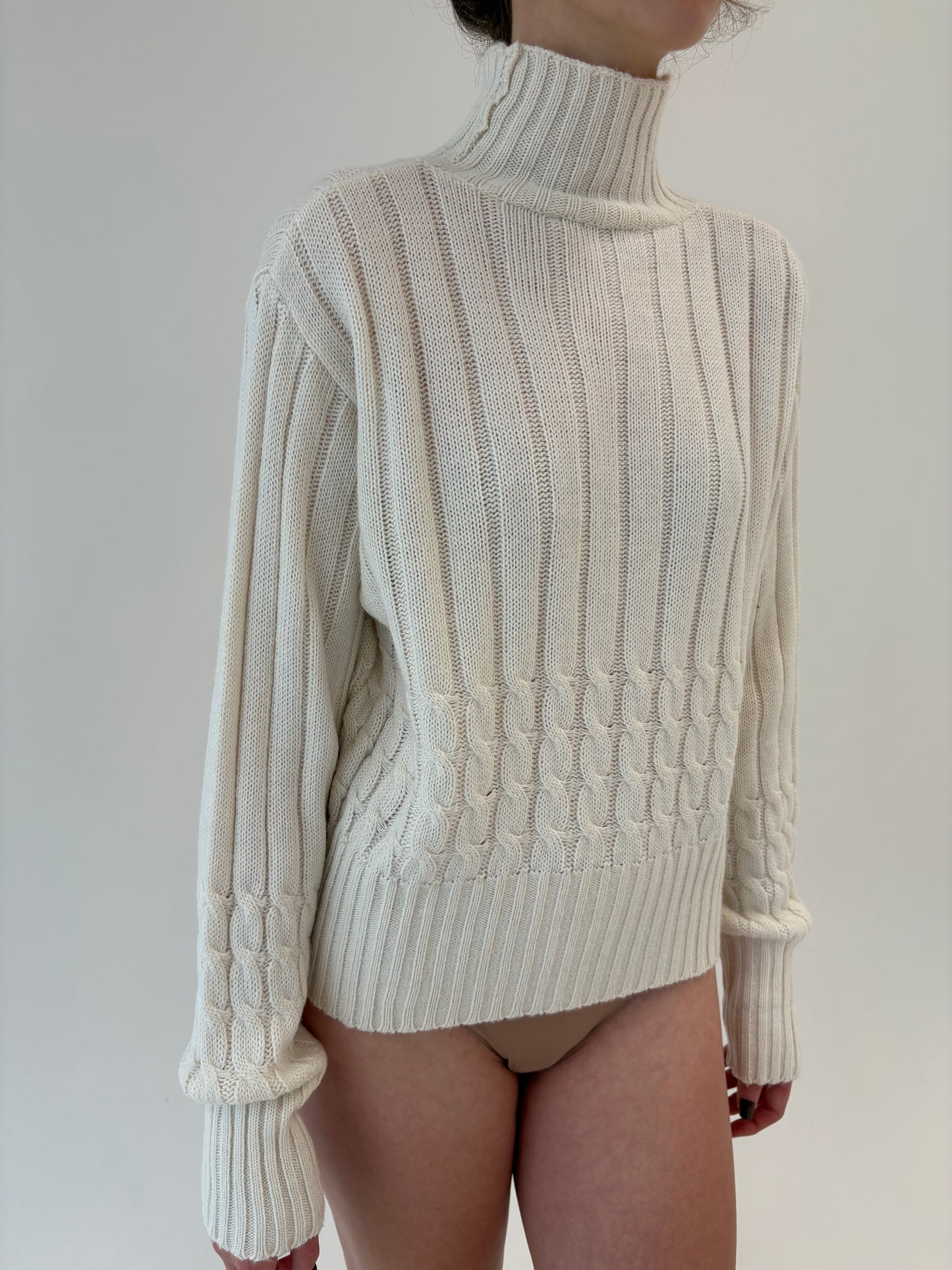 Maleta tall off white cu torsade din lana extrafina groasă de gramaj mare