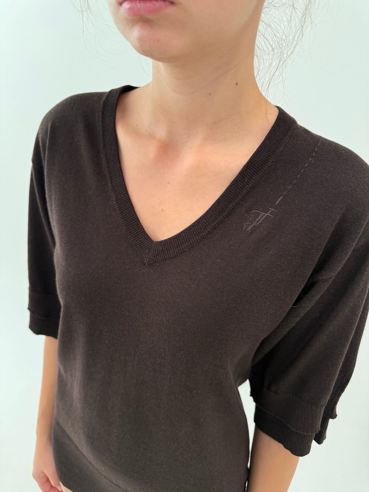 Top Trussardi chocolate brown din mătase naturală, cașmir și bumbac