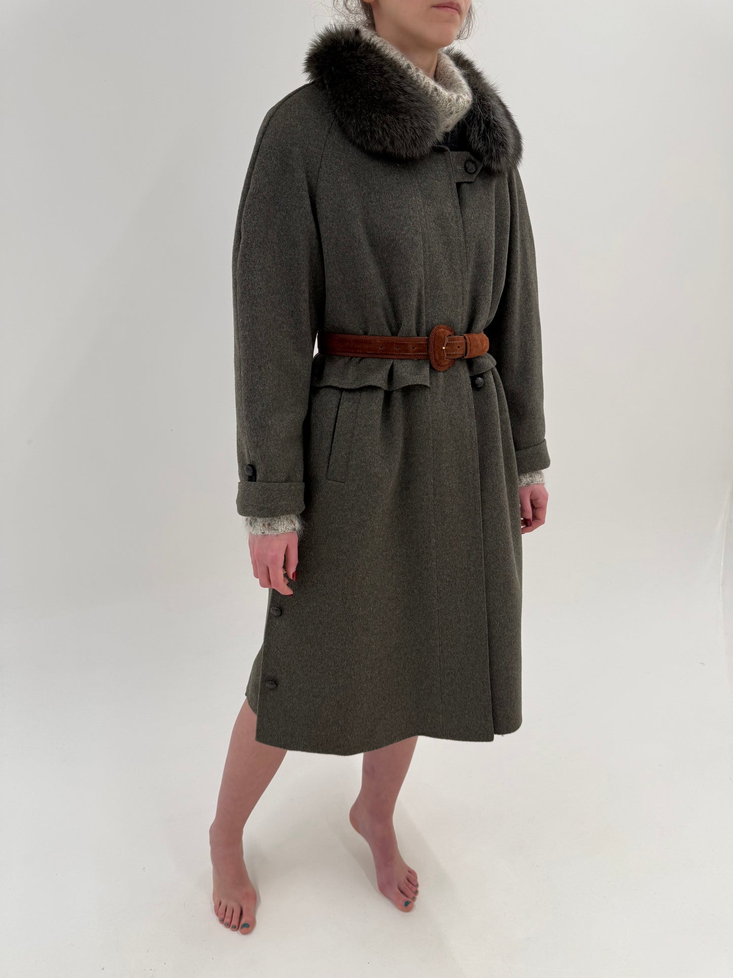 Palton dark green petite din lana groasă structurată cu blana naturală