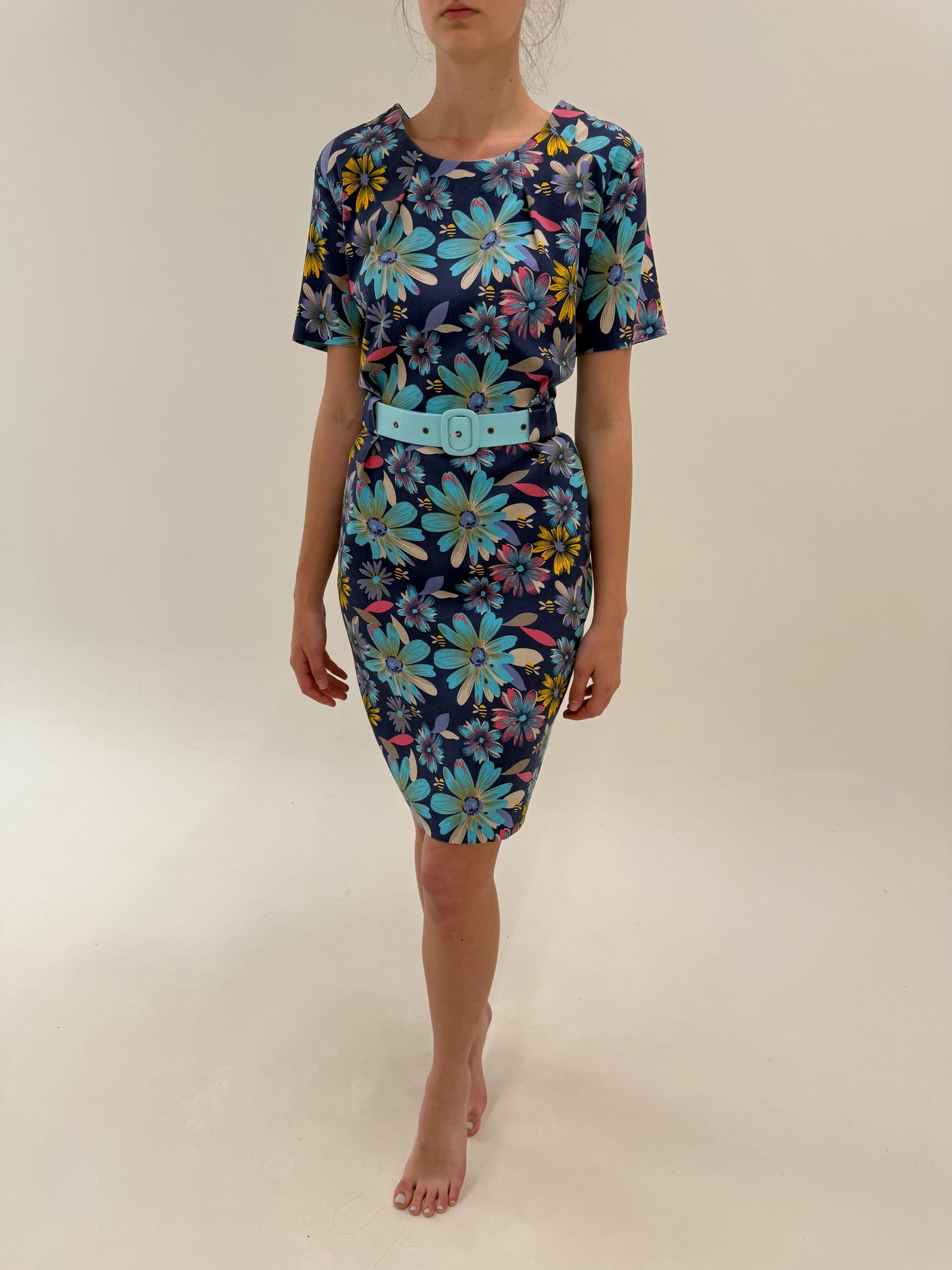 Rochie cu print floral și buzunare cu centura proprie
