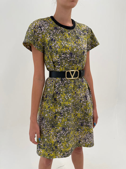 Rochie de brand luxury Cacharel în croi actual din canvas extrafin de bumbac