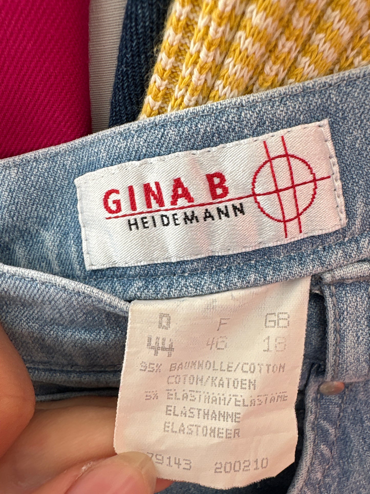 Jeans vintage confort mom fit tall cu talie ultra înaltă