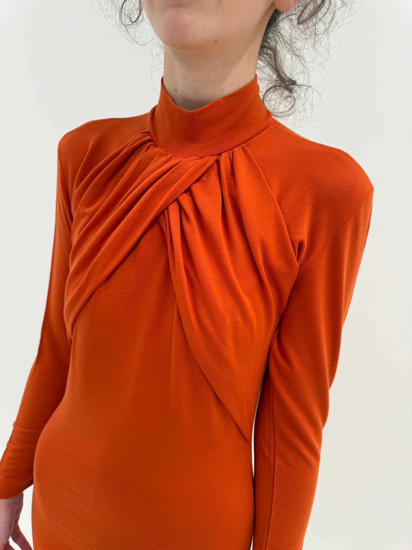 Rochie vintage new old stock din lana extrafina modelatoare cu fronseuri