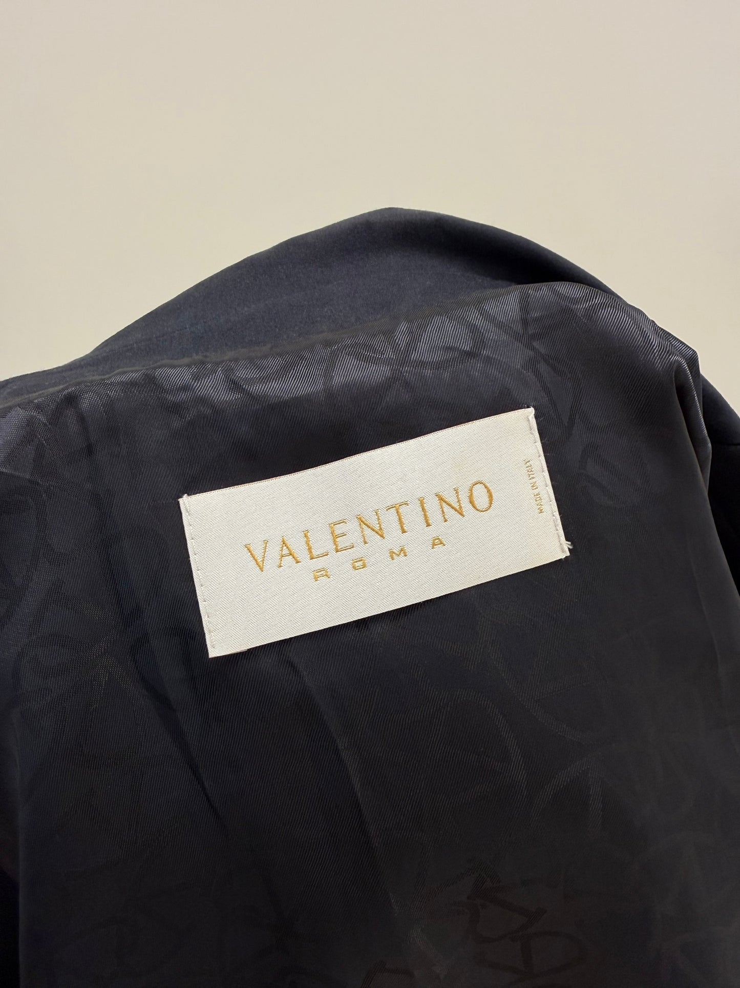 Sacou Valentino cambrat de vară din Navy blue cu revere late și nasturi bijtuterie