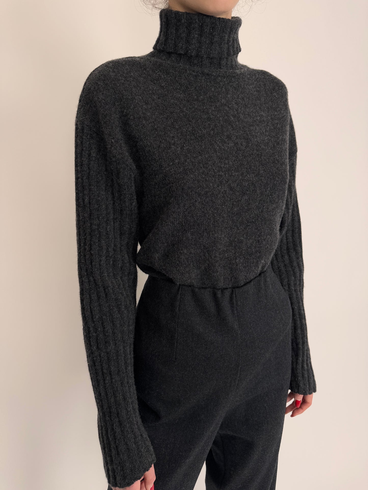 Maleta lungă charcoal gray din lana plină extrafina de gramaj mare