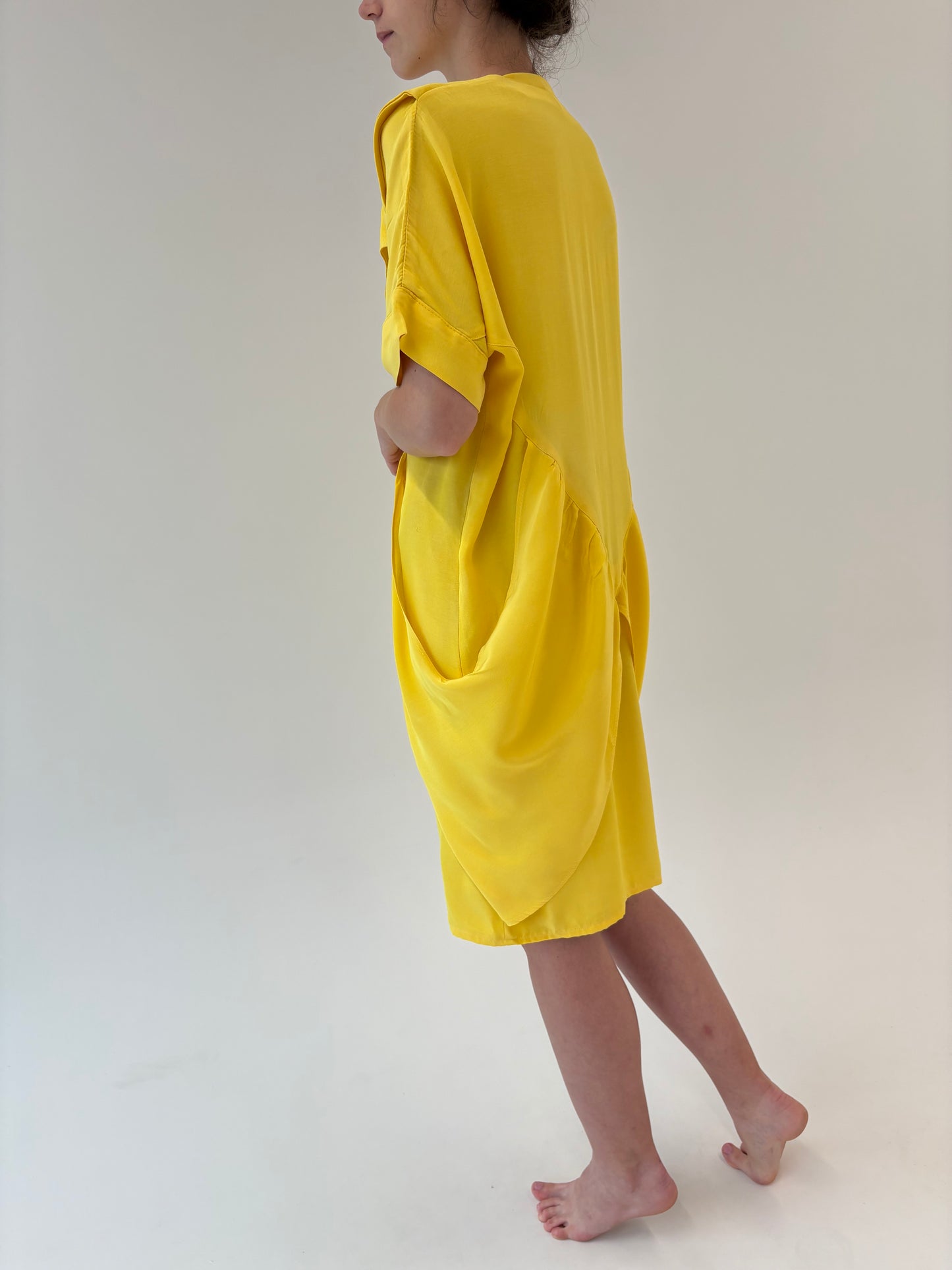 Rochie vintage spectaculoasă din anii 80 cu falduri și drapaje