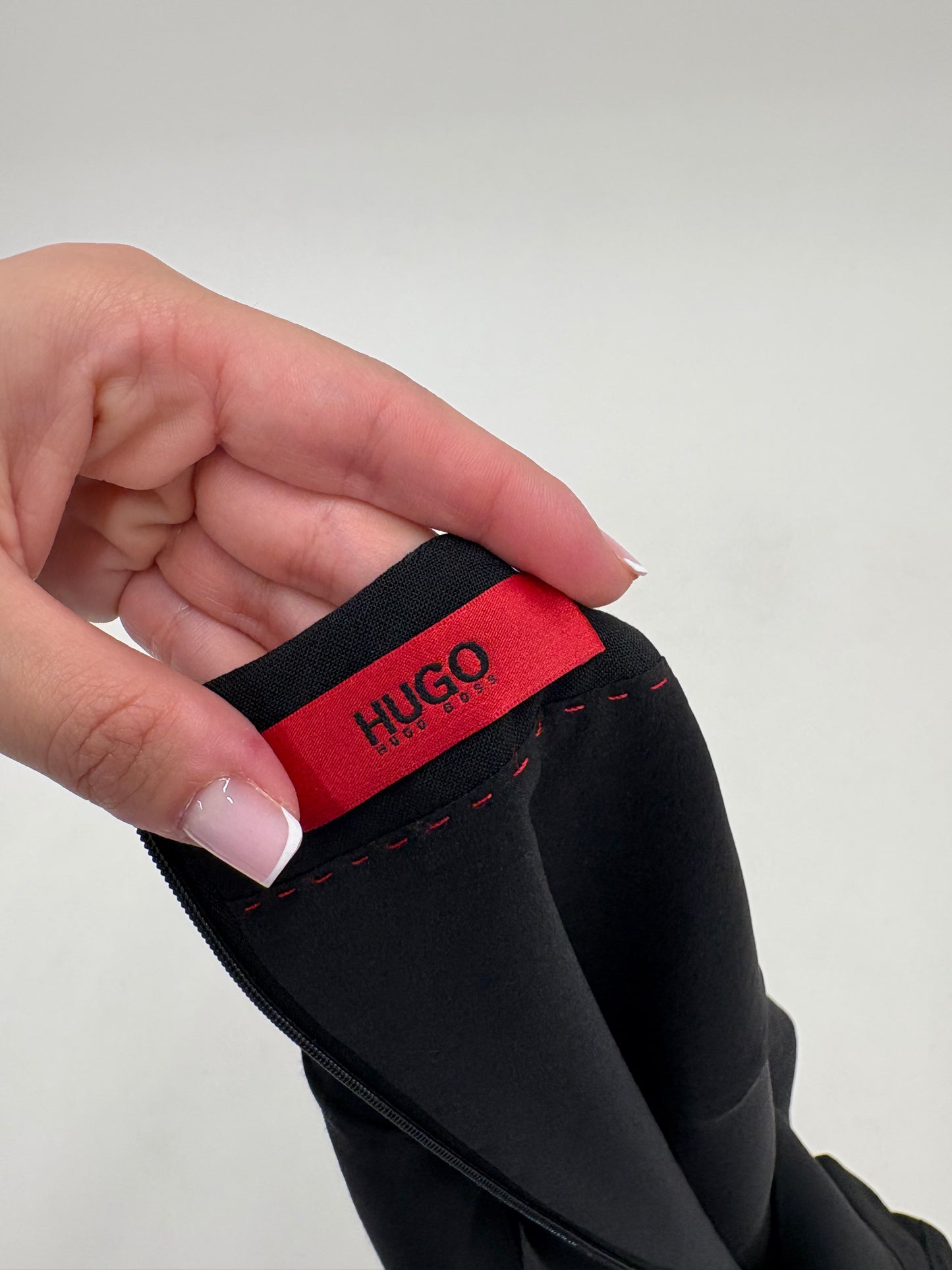 LBD Hugo Boss de la Business la cocktail