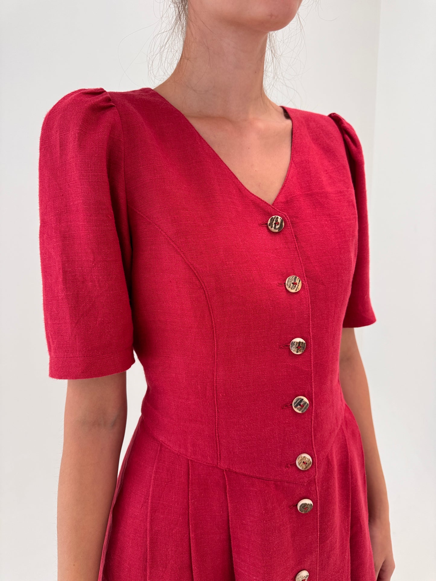 Rochie vintage maxi din pânză de in merlot red cu corsaj și buzunare