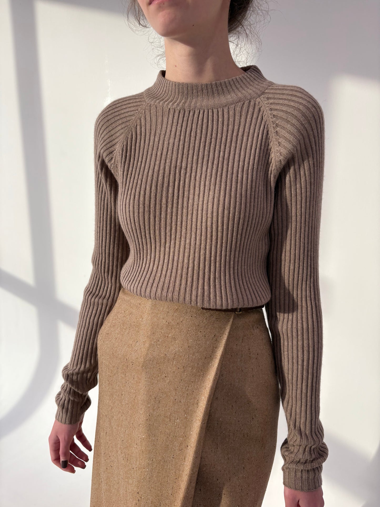 Pulover high end italian din cașmir multiply și mătase naturală ribbed dark nude