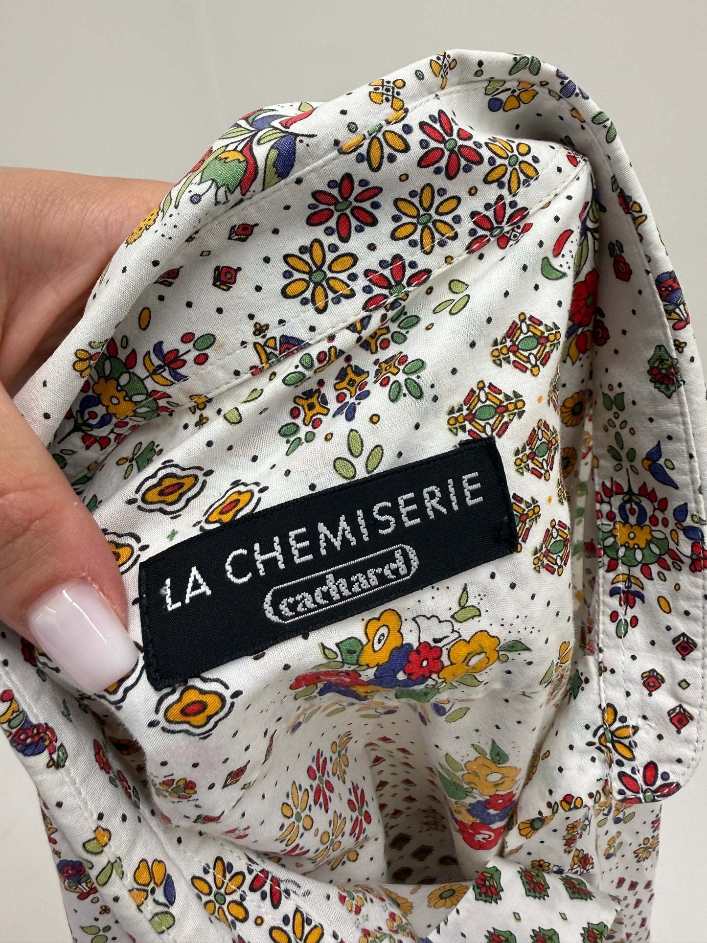 Cămașa de brand luxury vintage Cacharel din panzica de bumbac extrem de fină