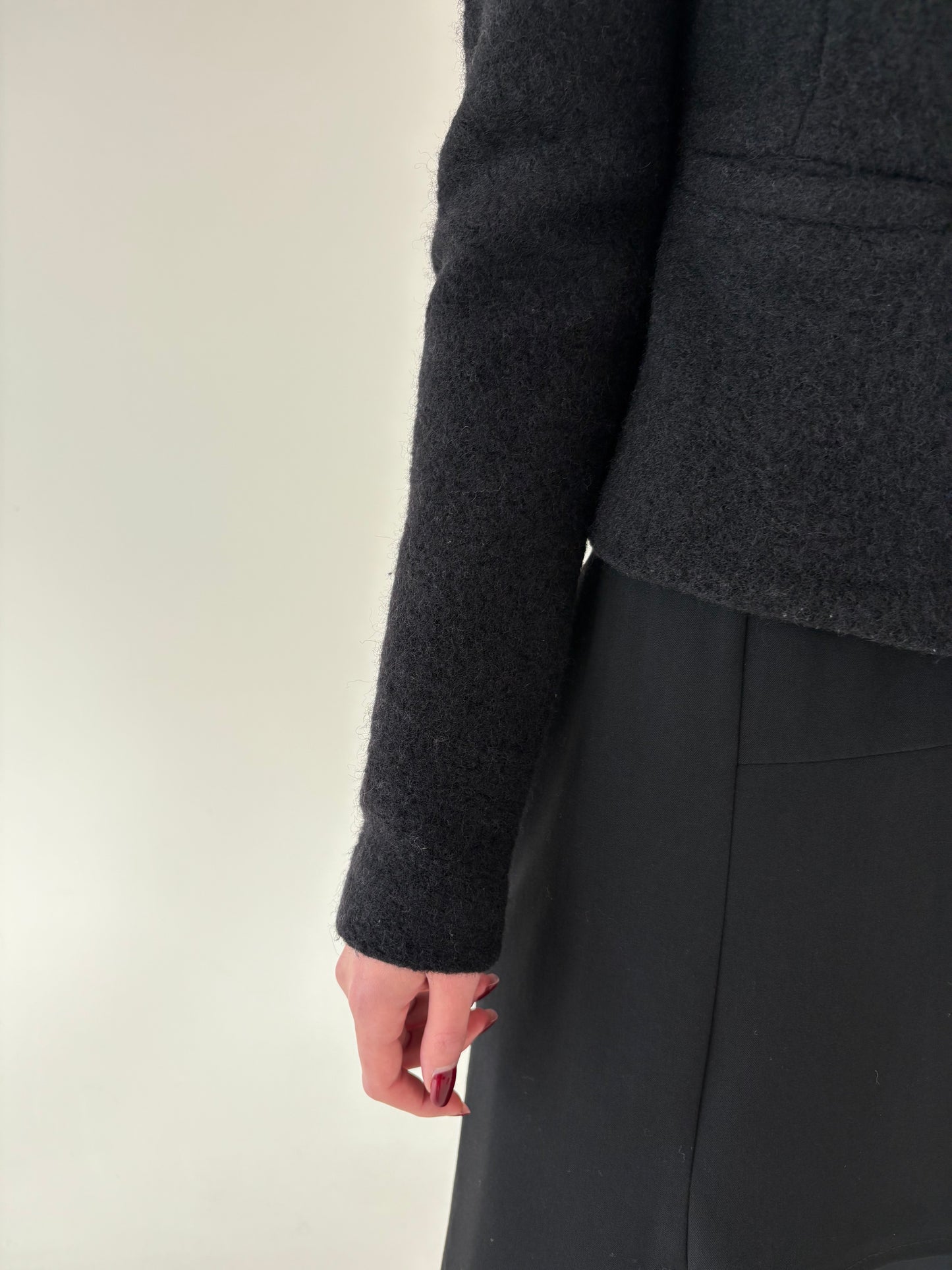 Sacou negru italian în croi cambrat din boiled wool