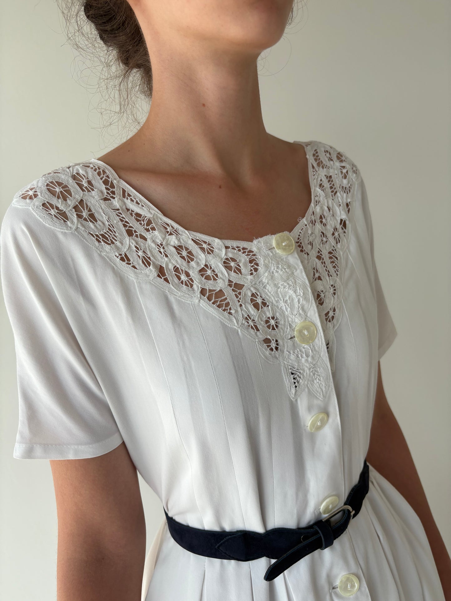 Rochie vintage cu inserții superbe de dantelă macrame și talie marcată