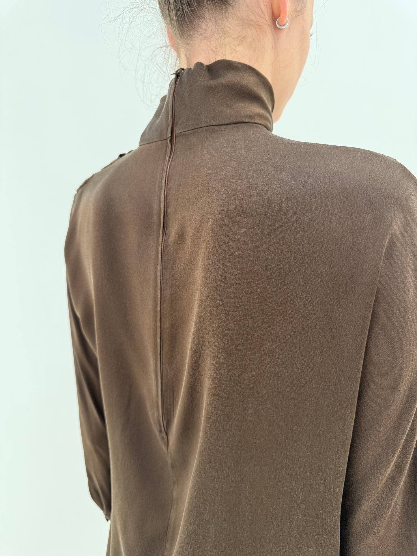 Cămașa luxury Gianfranco Ferre din mătase naturală cu bust drapat