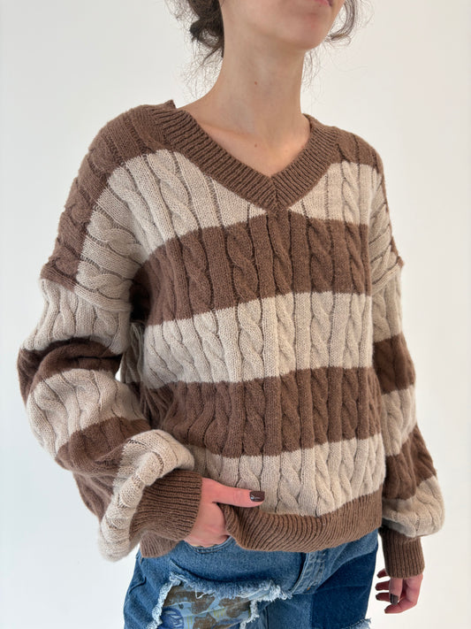 Pulover în croi oversized cu torsade din lana extrafina de gramaj super mare