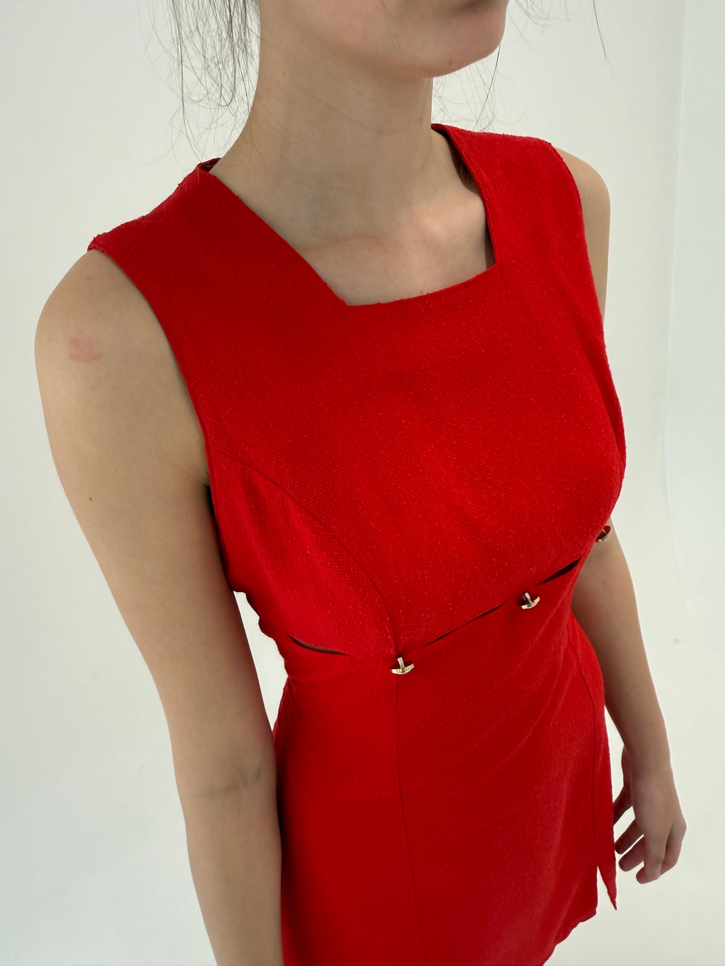 Rochie vintage cherry red cu decupaj ultra chic din pânză