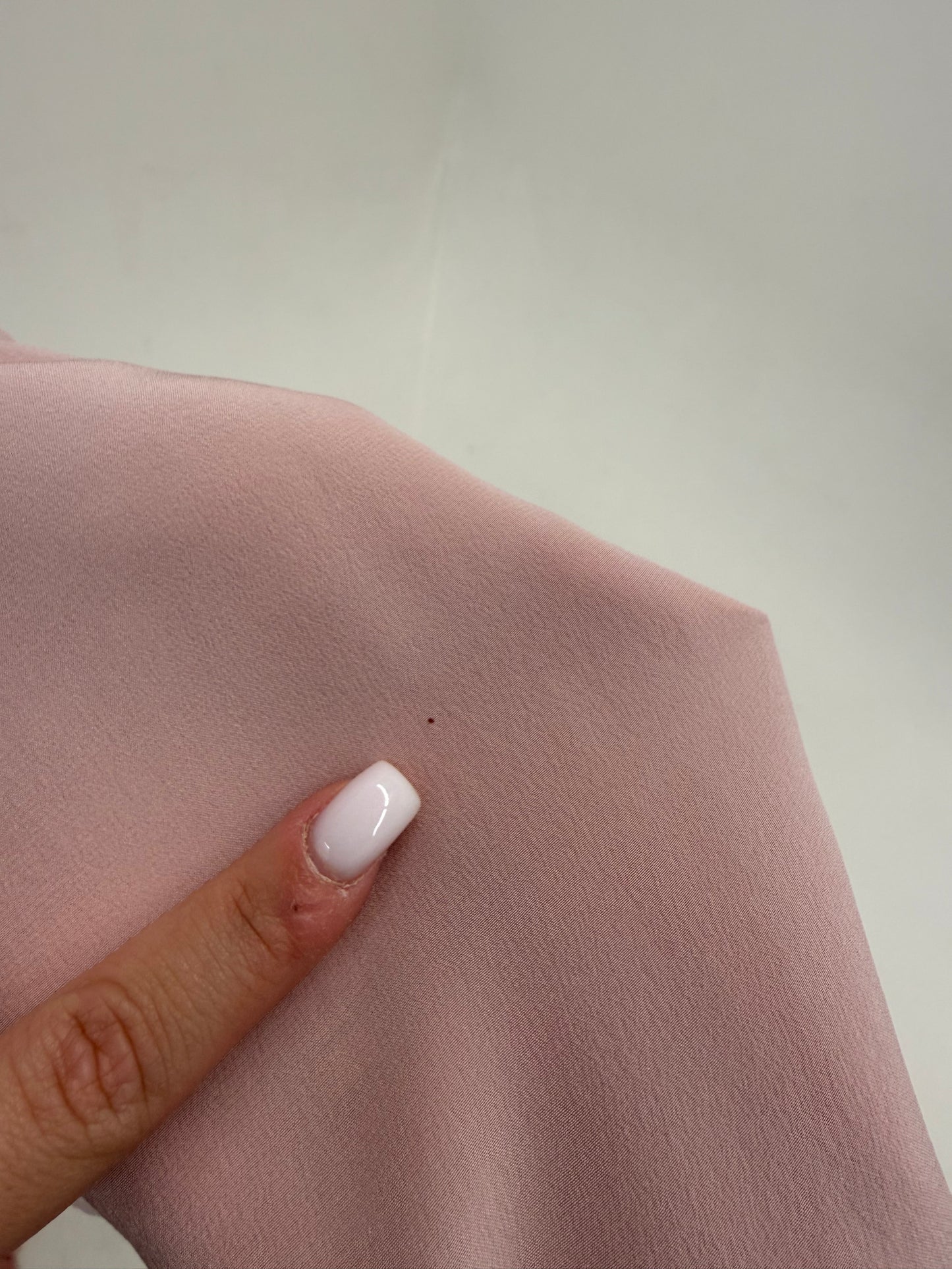 Cămașa vintage din mătase naturală powder Pink cu tivuri brodate