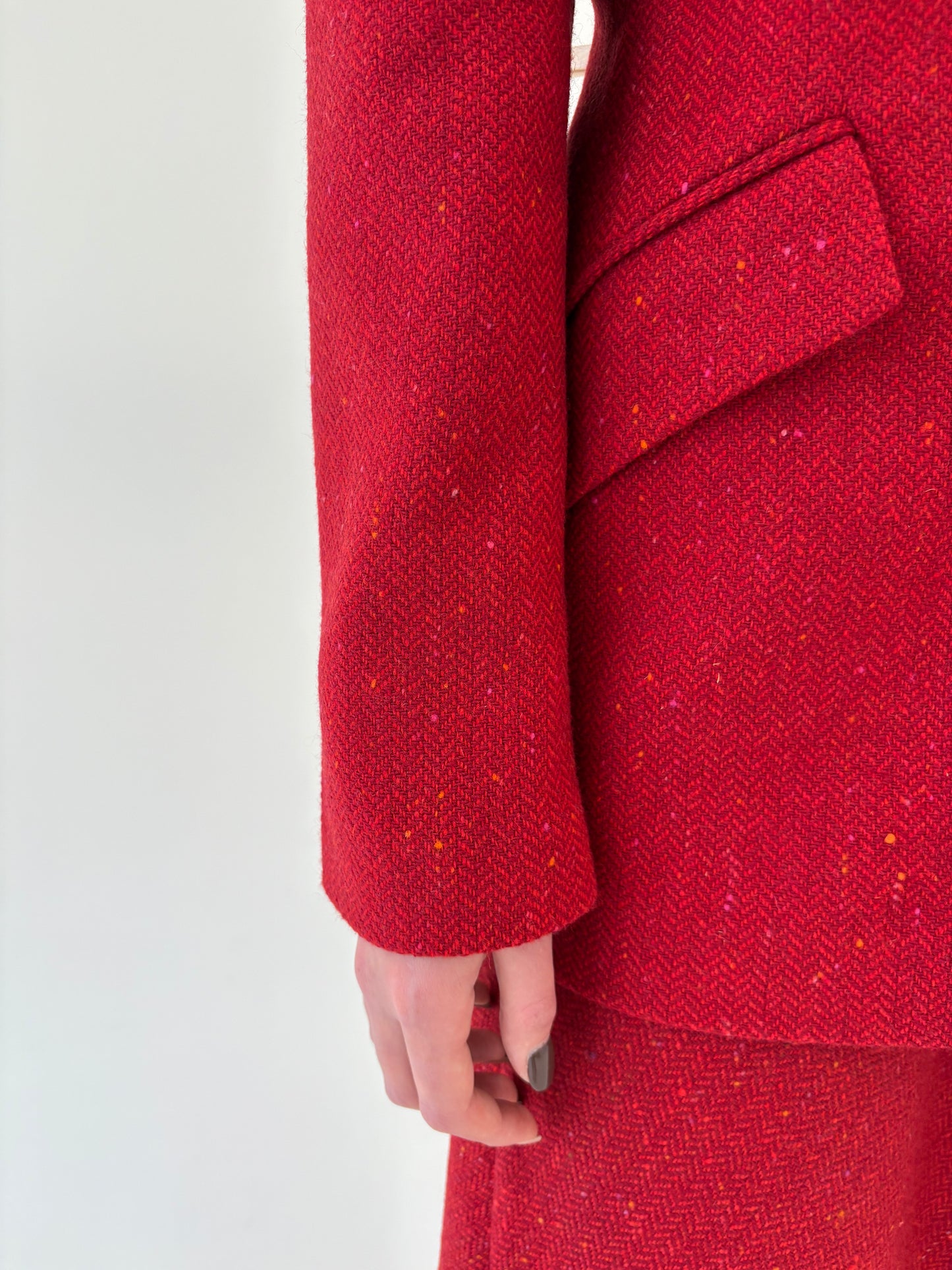 Deux piece italian excepțional din tweed Donegal în nuanțe de roșu