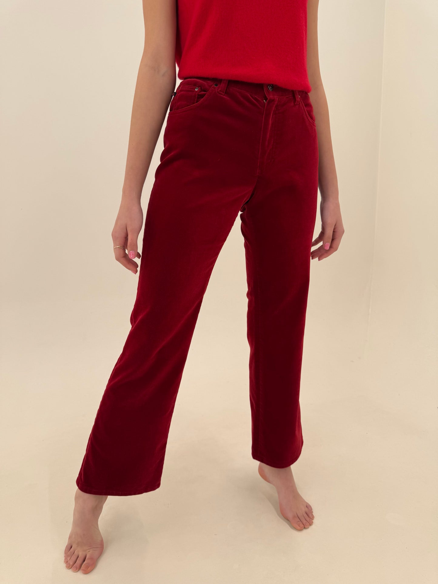 Pantaloni evazati cherry red Ralph Lauren din catifea modelatoare