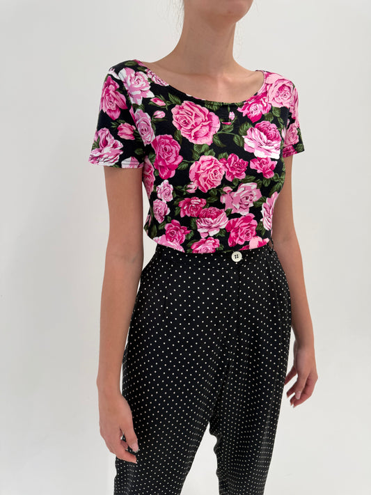 Top Moschino cu decolteu bărcuță și print floral din bumbac modelator