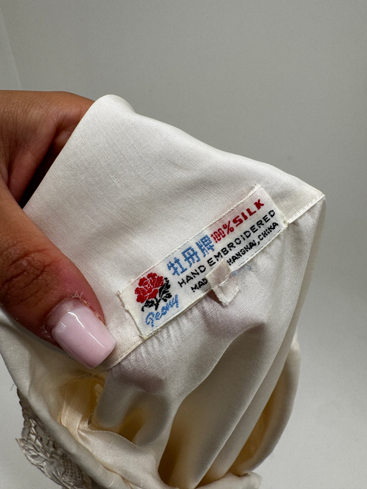 Cămașa vintage bijuterie din mătase naturală cu broderie manuală