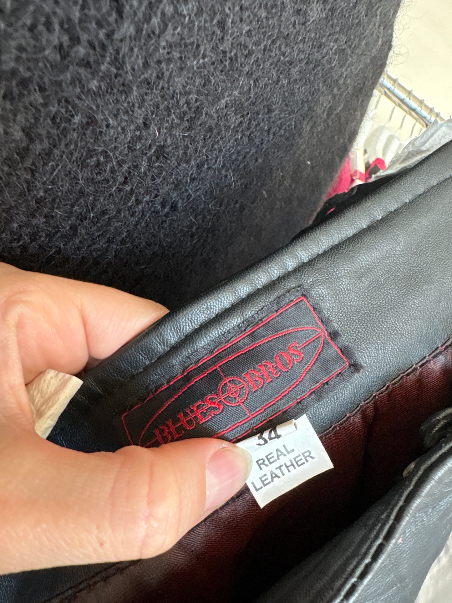 Fustă mini din piele naturală în croi actual