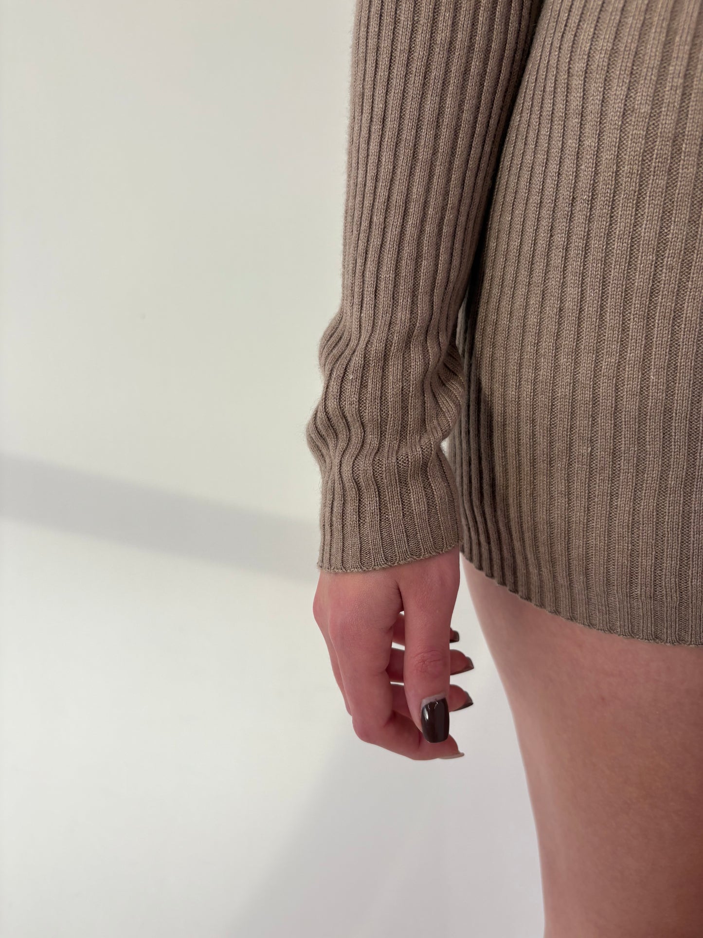 Pulover high end italian din cașmir multiply și mătase naturală ribbed dark nude