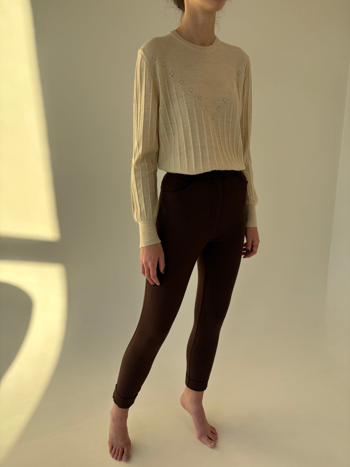 Pantaloni chocolate brown din lana extrafina strech cu talie ultra înaltă