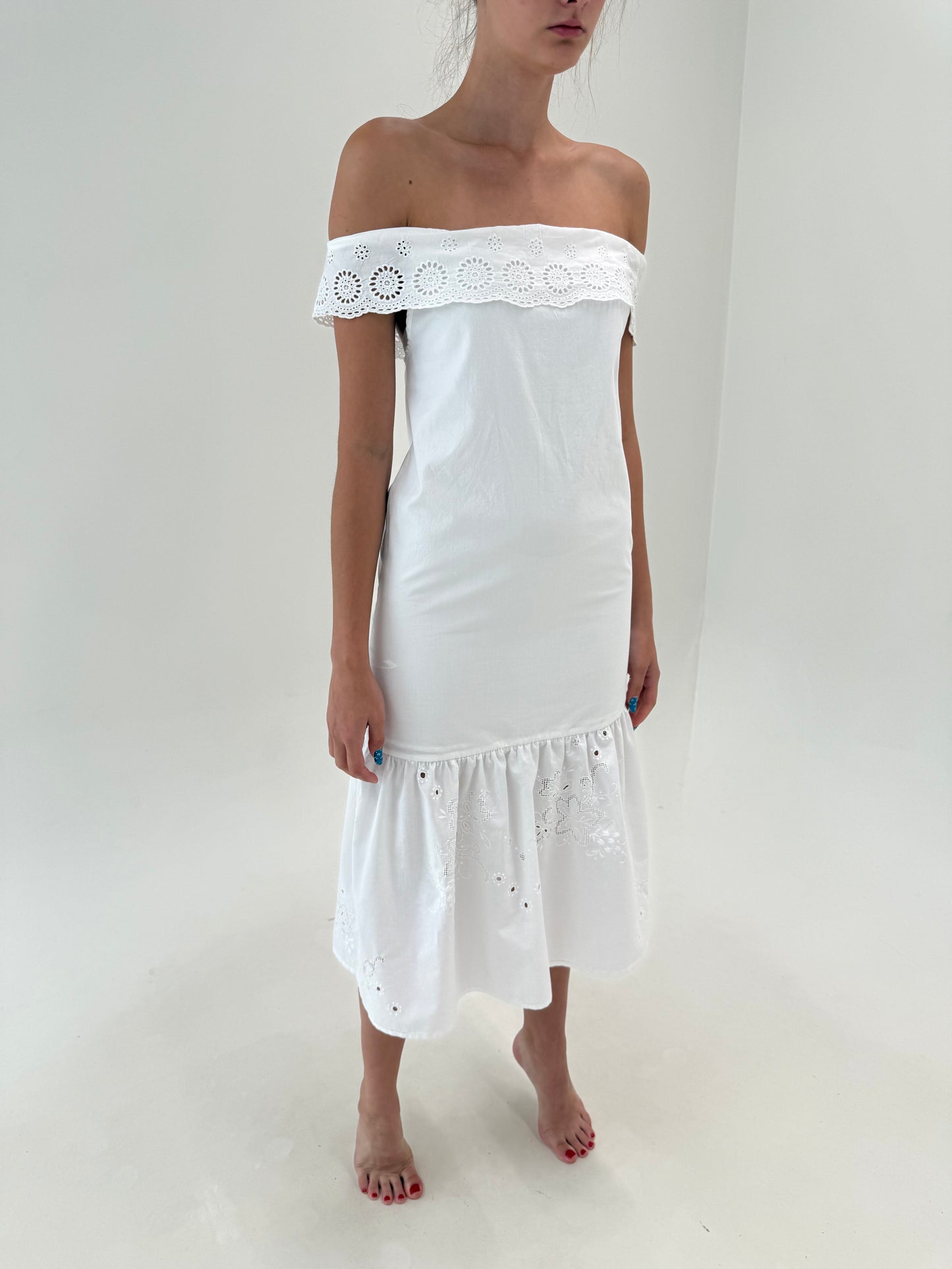 Rochie maxi cu broderie manuală excepțională și broderie anglaise