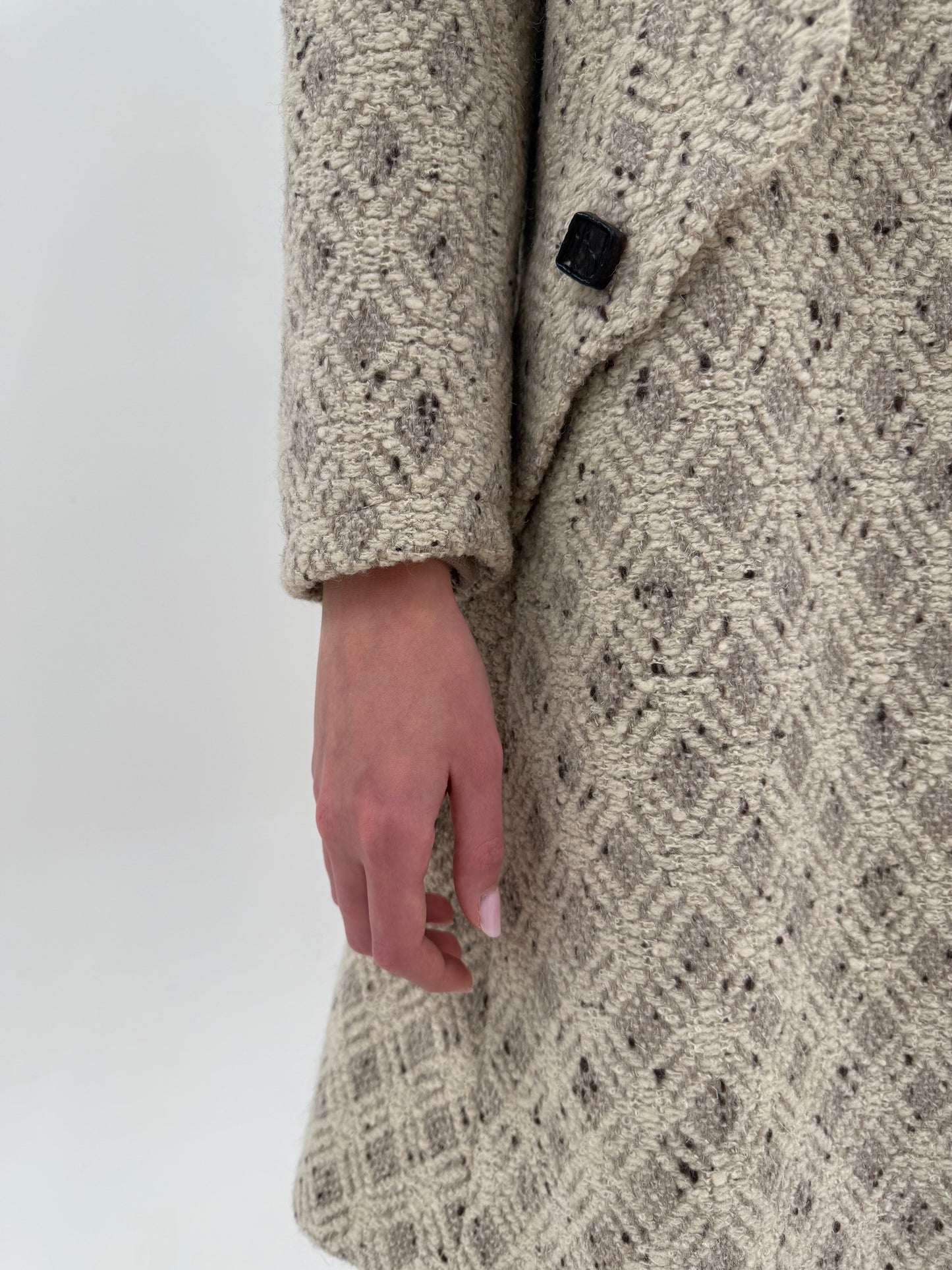 Palton old vintage anii 60 în stil New Look Dior cu blană naturală de raton