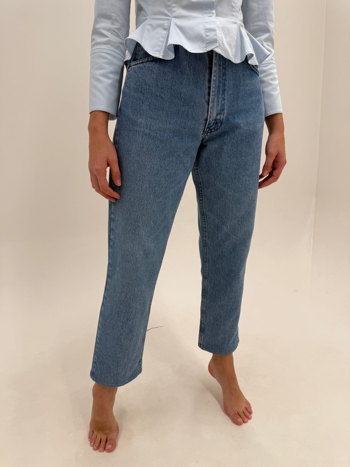 Jeans Valentino vintage din denim gros clasic wash cu talie ultra înaltă mom fit