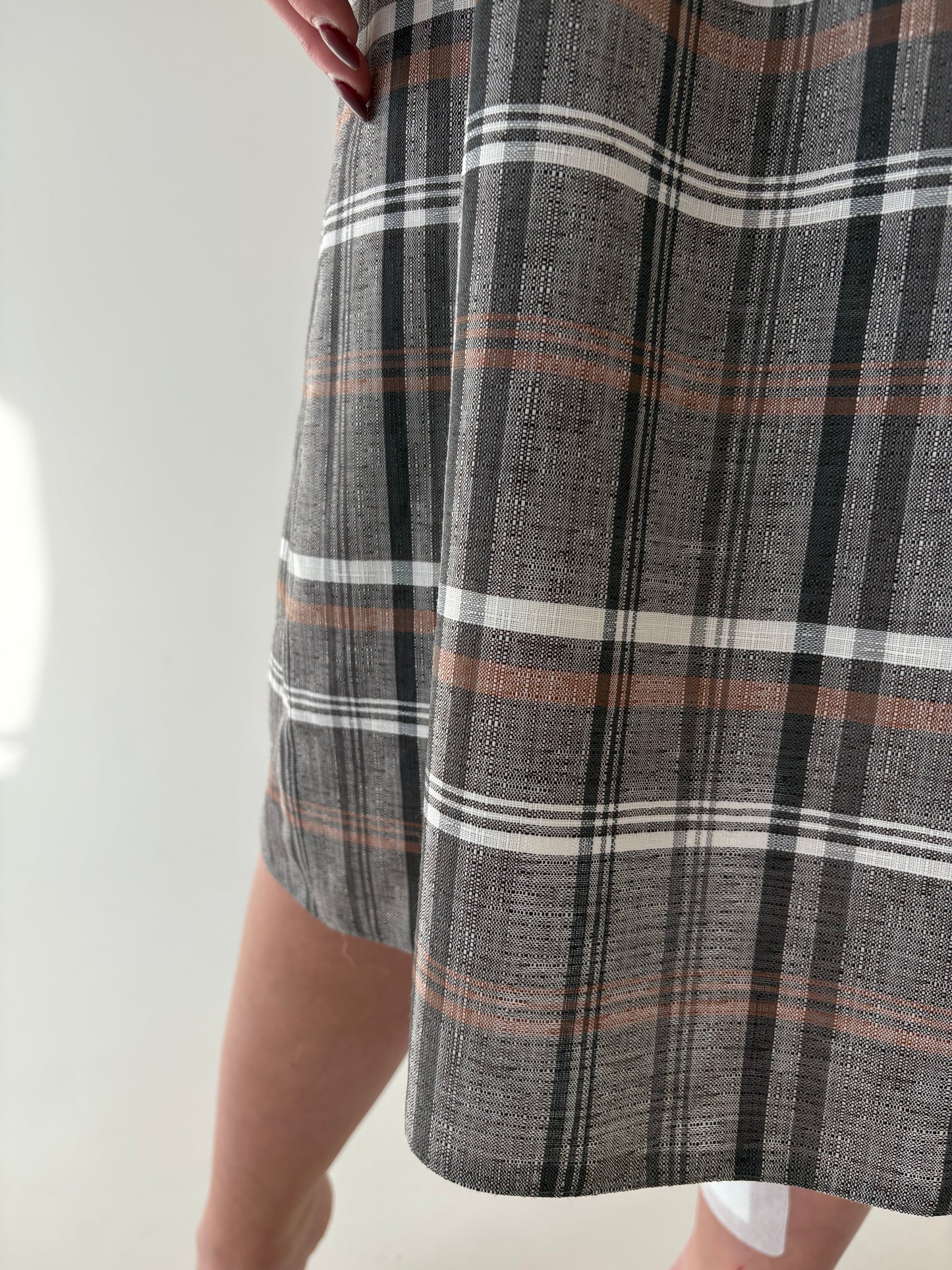 Fustă vintage din lana extrafina cu buzunare și talie ultra marcată