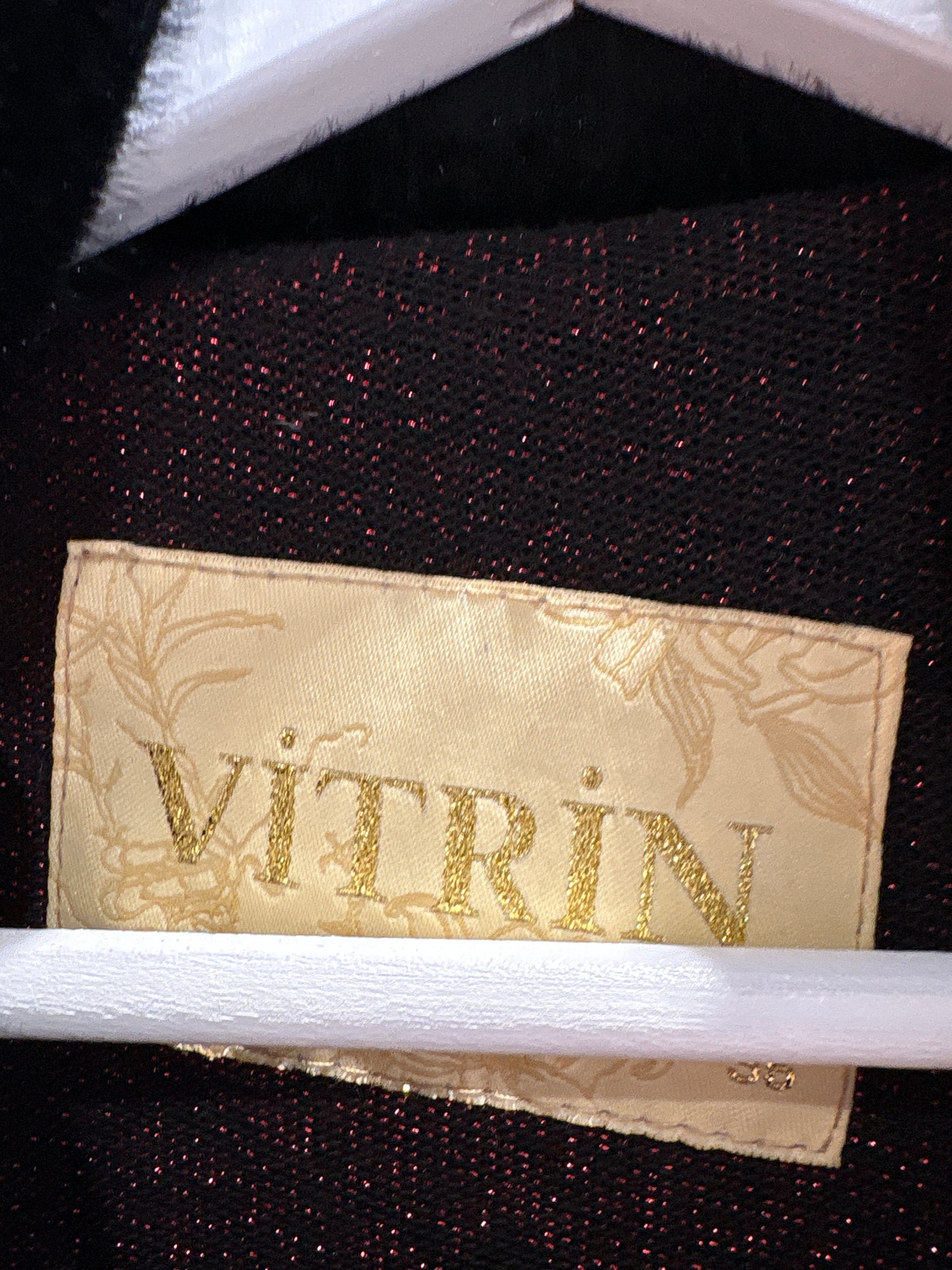 Blană neagră eco în croi stil capa